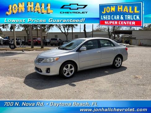 Used 2013 Toyota Corolla LE w/ Premium Pkg image 2