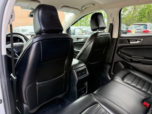 Used 2021 Ford Edge SEL FWD image 17