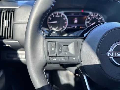 Certified 2022 Nissan Pathfinder SL image 14