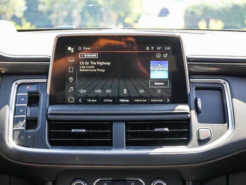 Used 2024 GMC Yukon AT4 w/ AT4 Premium Package AWD/4WD image 14