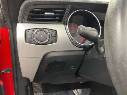 Used 2017 Ford Mustang Premium image 7