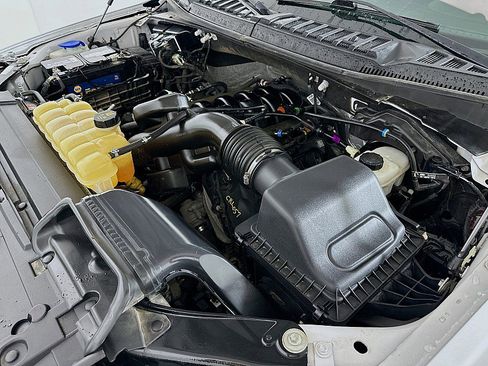 Used 2018 Ford F150 XL w/ Equipment Group 101A Mid AWD/4WD image 29
