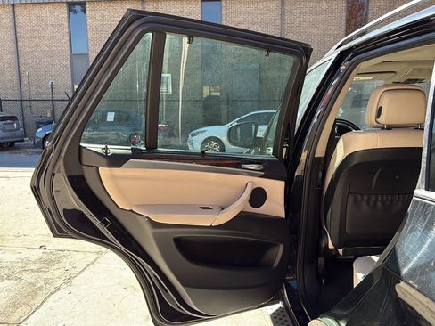 Used 2013 BMW X5 xDrive35i image 16