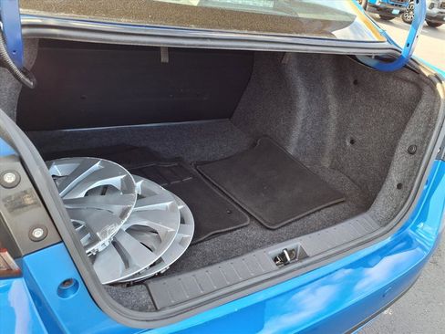 Used 2024 Nissan Versa S w/ Trunk Package image 24