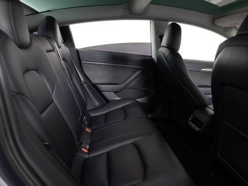 Used 2023 Tesla Model 3 Standard Range RWD image 23