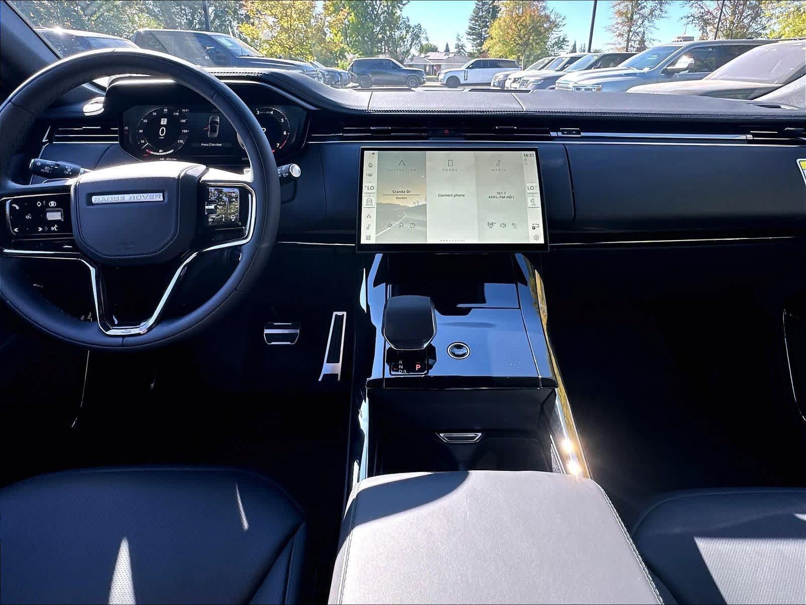 New 2026 Land Rover Range Rover Sport Dynamic SE AWD/4WD image 7