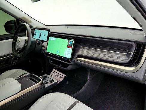 Used 2024 Rivian R1S Adventure AWD/4WD image 27
