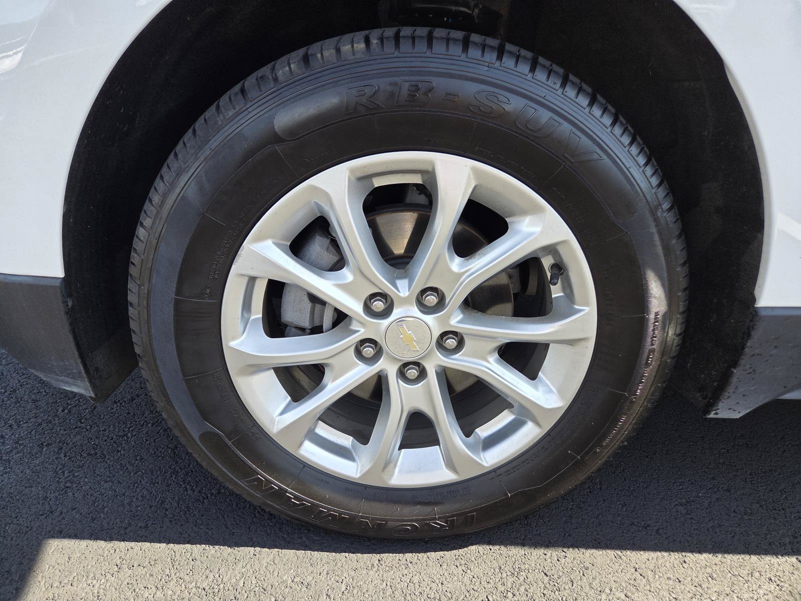Used 2021 Chevrolet Equinox LS AWD/4WD image 9