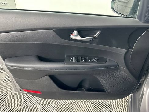 Used 2023 Kia Forte GT-Line w/ GT-Line Technology Package FWD image 16