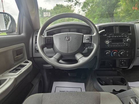 Used 2007 Dodge Dakota SLT w/ Trailer Tow Group AWD/4WD image 35