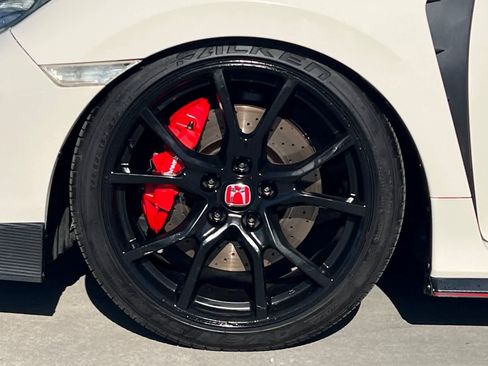Used 2019 Honda Civic Type R image 36