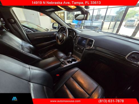 Used 2018 Jeep Grand Cherokee Limited w/ Luxury Group II image 29