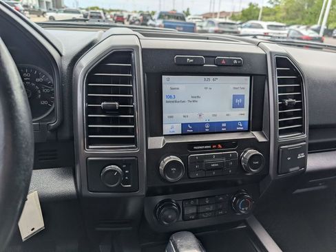 Used 2019 Ford F150 XLT w/ Equipment Group 302A Luxury AWD/4WD image 14