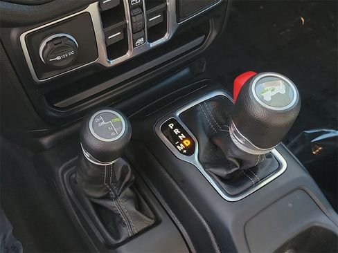 Used 2024 Jeep Wrangler Sport S image 26