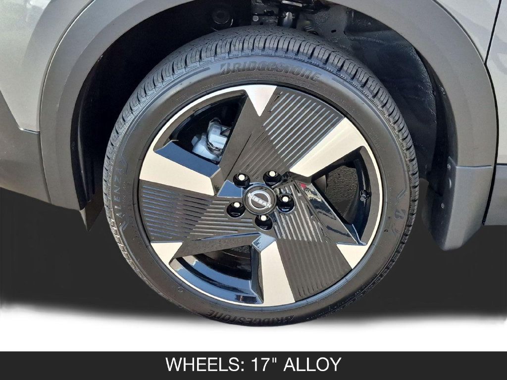 Certified 2026 Nissan Kicks SR FWD image 11