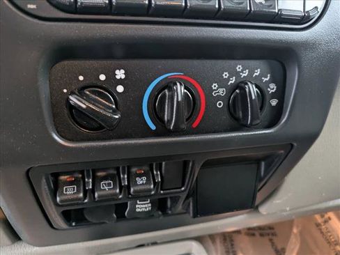 Used 2006 Jeep Wrangler X AWD/4WD image 13