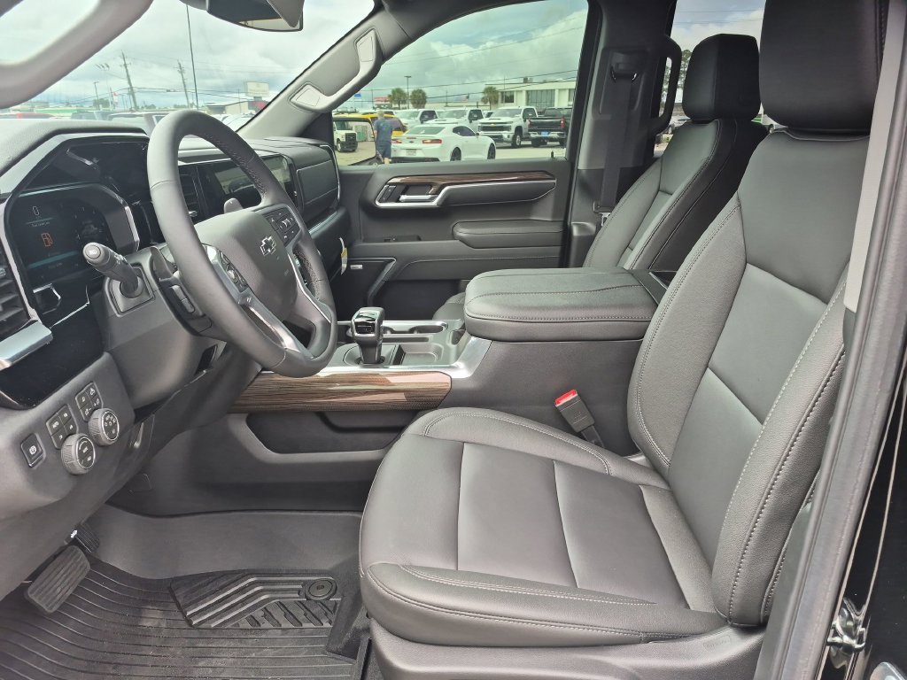 New 2026 Chevrolet Silverado 1500 RST w/ RST All Star Premium Package AWD/4WD image 16
