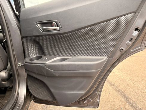 Used 2018 Toyota C-HR XLE FWD image 13