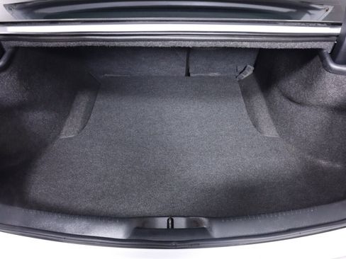 Used 2018 Chrysler 300 C w/ Safetytec Plus Group image 37