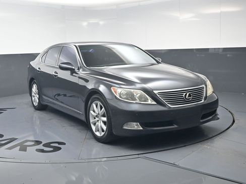 Used 2008 Lexus LS 460 RWD image 3