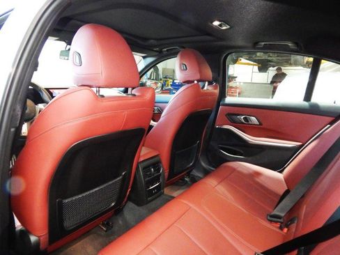 Used 2023 BMW 330i xDrive 330i xDrive AWD w/ M Sport Package image 18