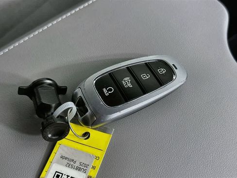 Used 2025 Hyundai Palisade SE FWD image 20