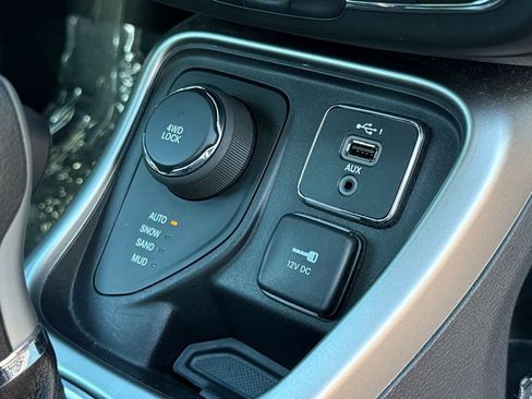 Used 2020 Jeep Compass Sport AWD/4WD image 19