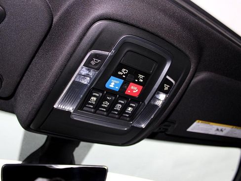 Used 2020 RAM 1500 Rebel w/ Level 2 Equipment Group image 17