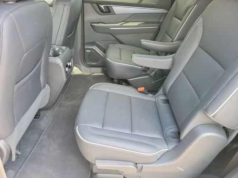 Used 2025 Buick Enclave Sport Touring FWD image 17