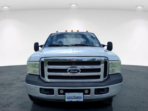 Used 2006 Ford F350 XLT AWD/4WD image 3