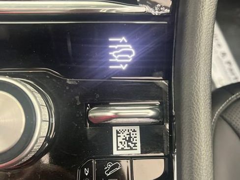 Used 2023 Jeep Grand Cherokee Overland image 29