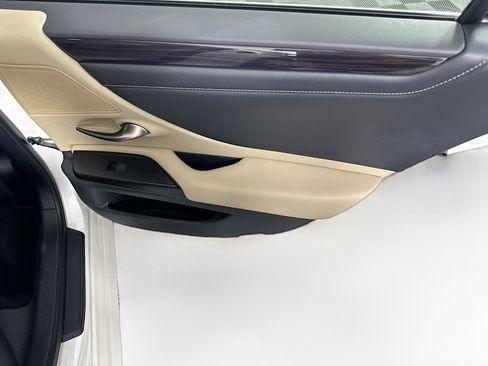 Used 2019 Lexus ES 350 image 27