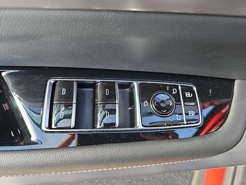 New 2026 Cadillac Vistiq Sport w/ LPO, Floor Liner Package image 30