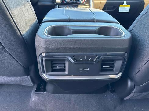 New 2026 GMC Sierra 3500 Denali w/ Denali Reserve Package image 5