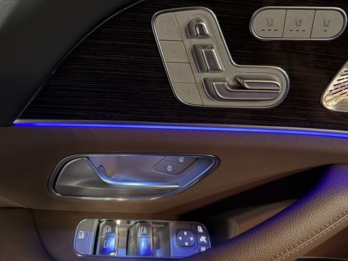 New 2026 Mercedes-Benz GLS 450 4MATIC image 10