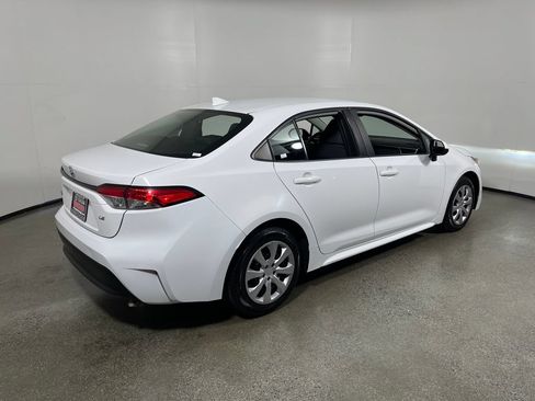 Certified 2023 Toyota Corolla LE FWD image 3