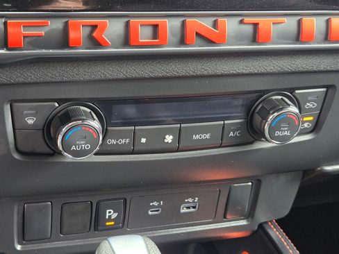 Used 2025 Nissan Frontier PRO-4X w/ Interior Protection Package AWD/4WD image 26