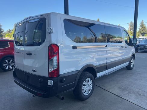 Used 2024 Ford Transit 350 XLT RWD image 4