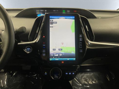 Used 2022 Toyota Prius Prime Limited FWD image 15