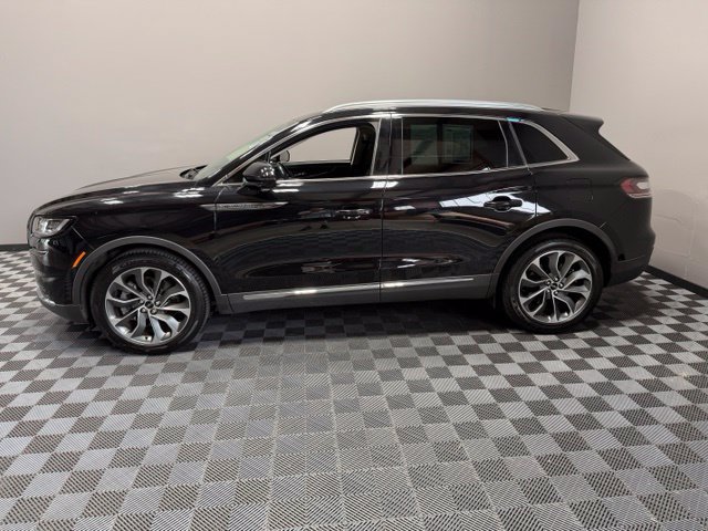 Used 2023 Lincoln Nautilus Reserve AWD/4WD image 6