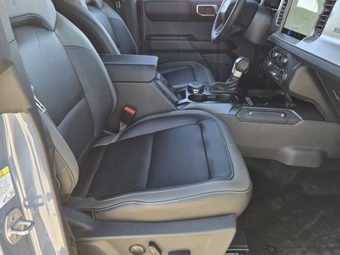 New 2025 Ford Bronco Outer Banks image 18