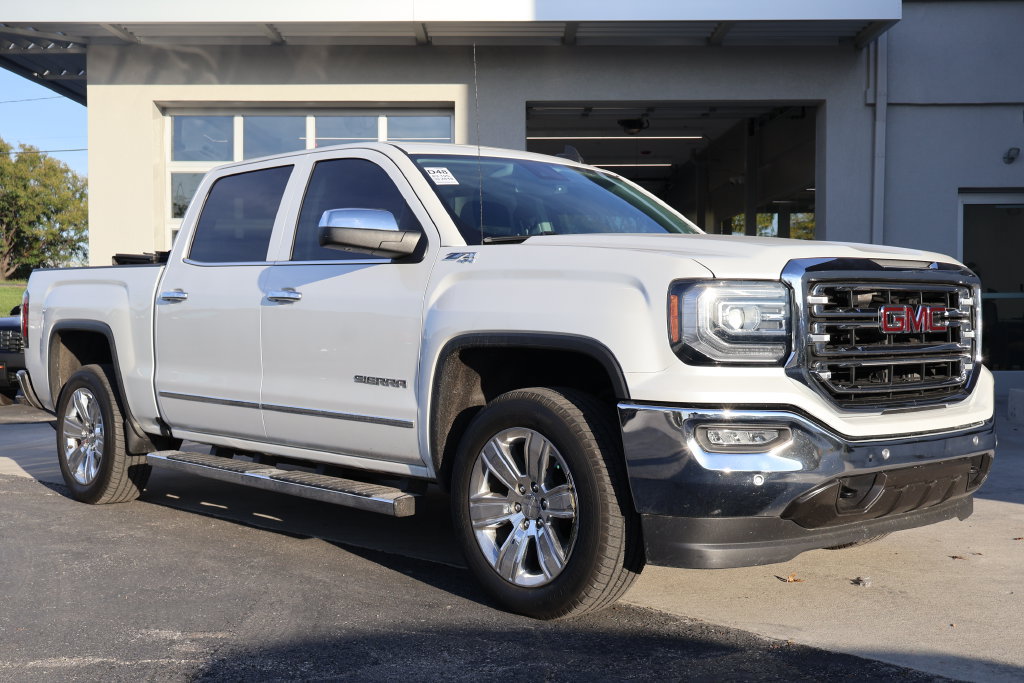Used 2018 GMC Sierra 1500 SLT AWD/4WD image 2