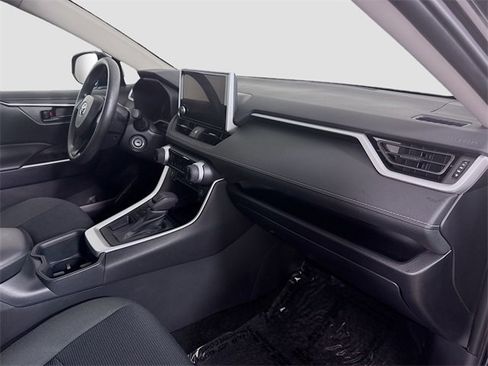 Certified 2025 Toyota RAV4 LE image 27