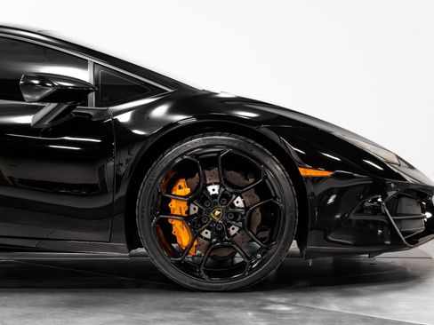 Used 2017 Lamborghini Huracan LP 580-2 image 15