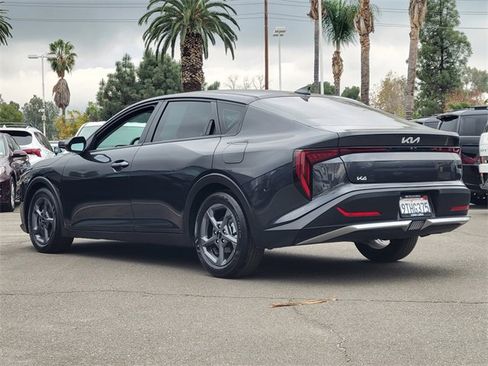 Used 2025 Kia K4 LXS image 2