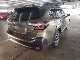 Used 2025 Subaru Outback Premium video 2