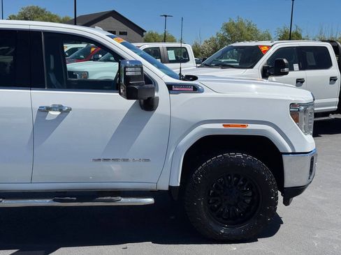 Used 2020 GMC Sierra 2500 SLT w/ Driver Alert Package I AWD/4WD image 11