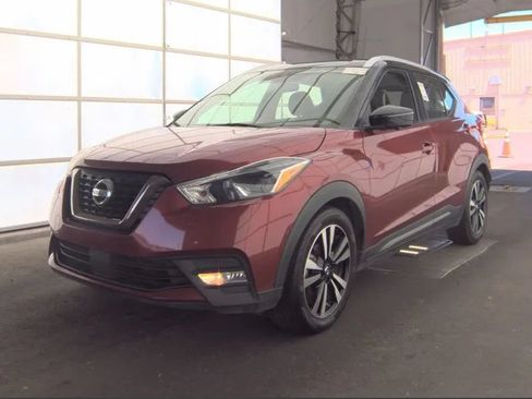 Used 2020 Nissan Kicks SR FWD image 1