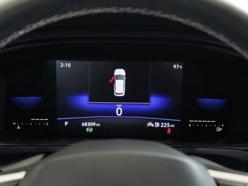 Certified 2022 Volkswagen Taos SE FWD image 14