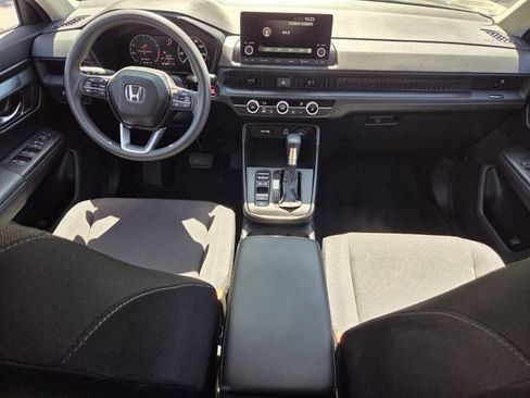 Used 2025 Honda CR-V LX image 12